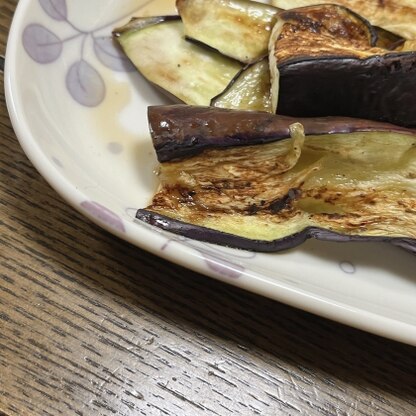 こんばんは♪レポありがとうございます♡
なすを焼きました✧︎*。とっても美味しかったです(´˘`＊)
素敵な夜をお過ごしくださいね(*´▽`)ﾉ